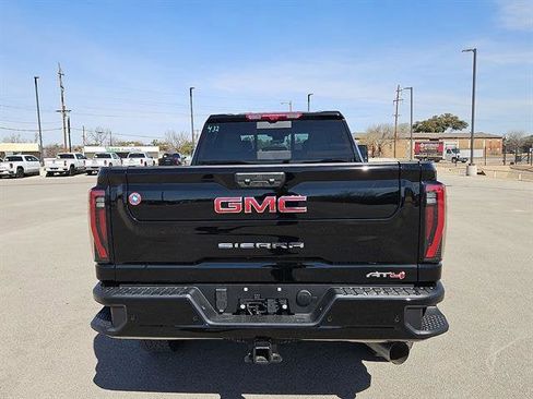 New 2026 GMC Sierra 2500 AT4 w/ AT4 Premium Plus Package image 4