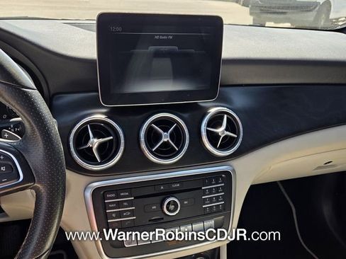 Used 2018 Mercedes-Benz CLA 250 4MATIC image 24