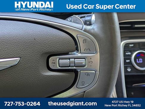 Used 2022 Genesis GV80 2.5T w/ Prestige Package 04 AWD/4WD image 36