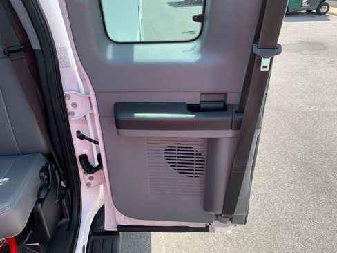 Used 2015 Ford F550 2WD SuperCab Super Duty image 28