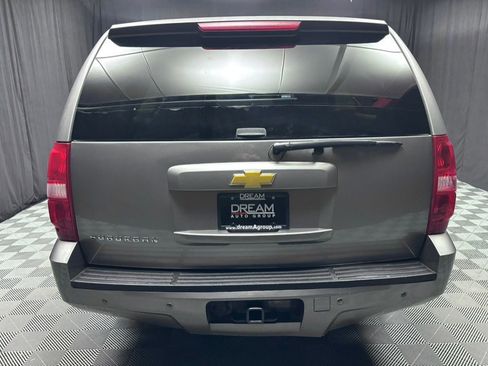 Used 2007 Chevrolet Suburban LT w/ LT Preferred Equipment Group image 5
