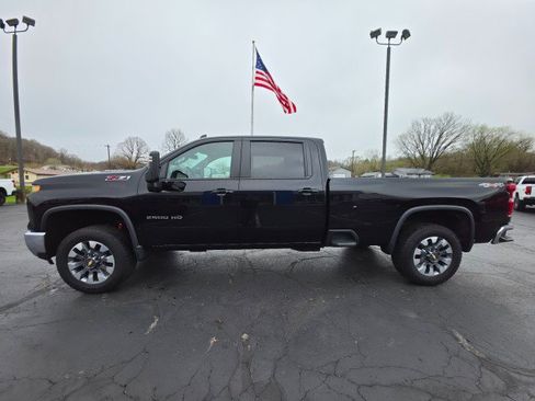 Used 2025 Chevrolet Silverado 2500 LT w/ All Star Edition image 2