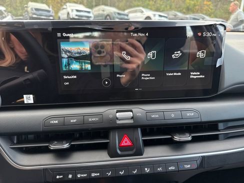 New 2025 Kia K4 LXS image 17