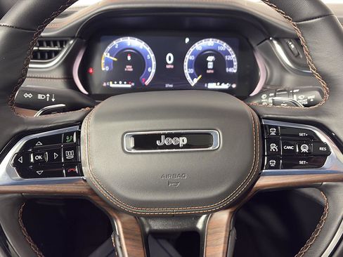 New 2025 Jeep Grand Cherokee L Summit image 12