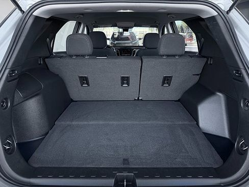Used 2022 Chevrolet Equinox LS image 21