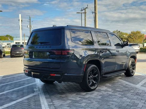 Used 2024 Jeep Wagoneer Series II image 5