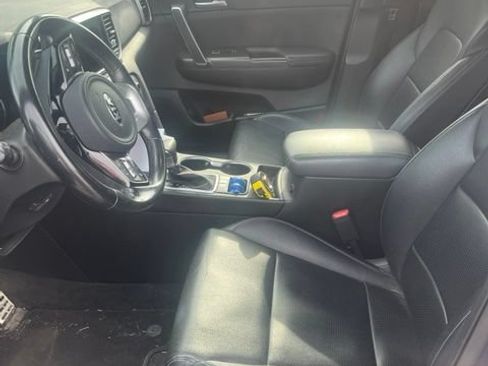 Used 2020 Kia Sportage S w/ S Sunroof Package FWD image 4