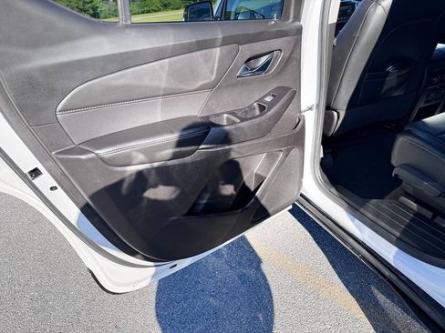 Used 2019 Chevrolet Traverse Premier w/ Redline Edition AWD/4WD image 5