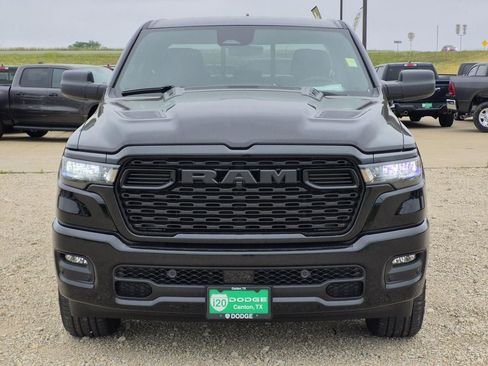 New 2026 RAM 1500 Express AWD/4WD image 3