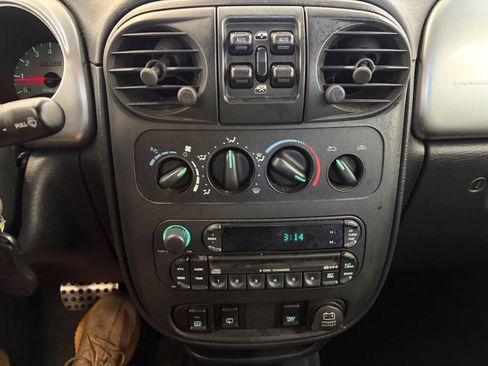 Used 2005 Chrysler PT Cruiser GT image 14