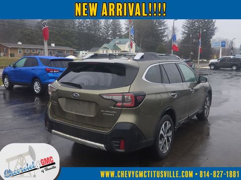 Used 2022 Subaru Outback Touring w/ Tech Package 2 image 3