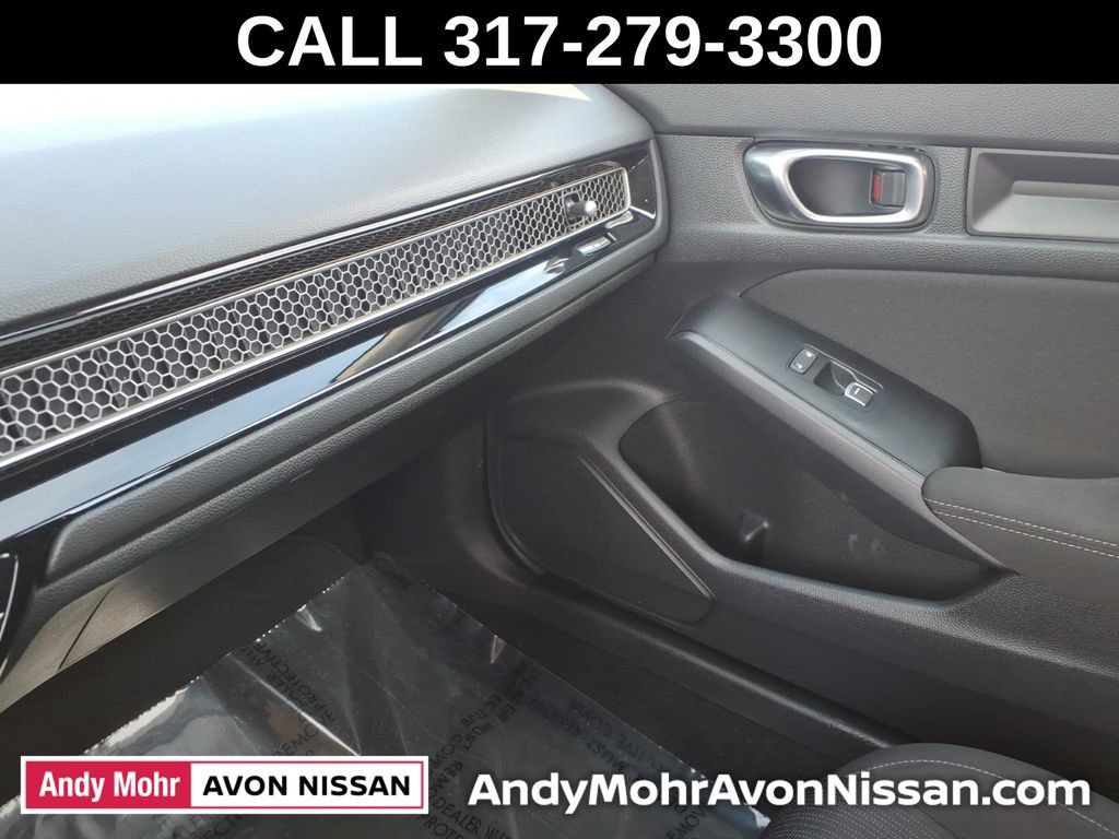 Used 2025 Honda Civic LX image 34