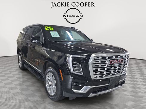 Used 2025 GMC Yukon Denali AWD/4WD image 3