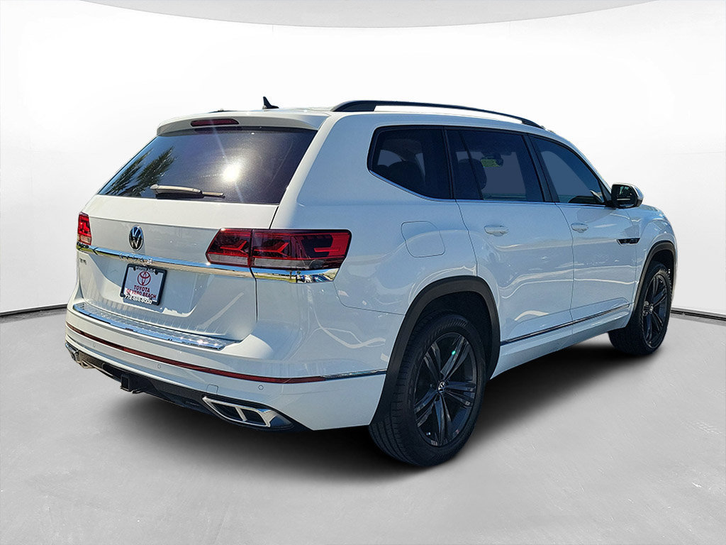 Used 2021 Volkswagen Atlas SE w/ Panoramic Sunroof Package FWD image 4