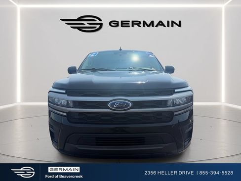 Used 2024 Ford Expedition XLT AWD/4WD image 3