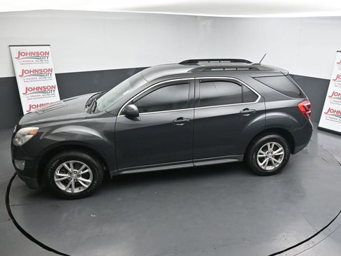 Used 2017 Chevrolet Equinox LT image 27