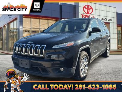 Used 2015 Jeep Cherokee Latitude w/ Comfort/Convenience Group