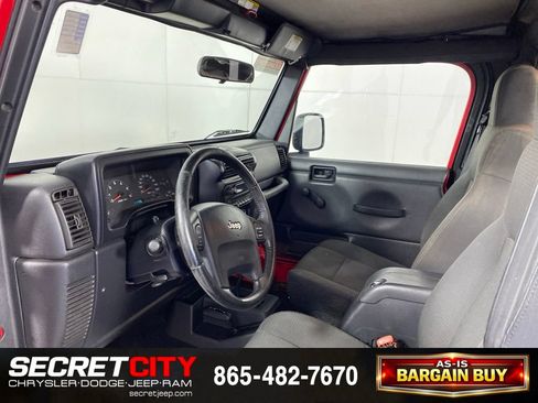 Used 2006 Jeep Wrangler X w/ Tire & Wheel Group (Ecco) AWD/4WD image 11