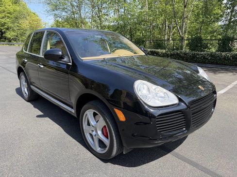 Used 2005 Porsche Cayenne Turbo AWD/4WD image 3