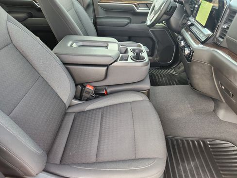 Certified 2023 GMC Sierra 1500 SLE image 11