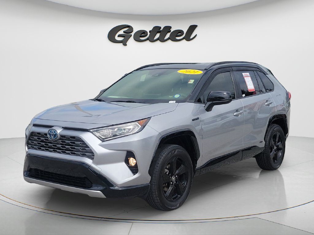 Used 2021 Toyota RAV4 XSE w/ XSE Grade Weather Package AWD/4WD image 1
