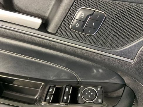 Used 2018 Ford Edge Titanium AWD/4WD image 28