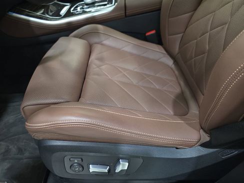 Used 2024 BMW X5 xDrive40i w/ Premium Package image 32