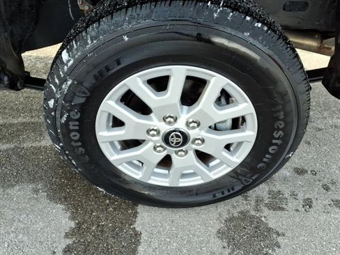 Certified 2024 Toyota Tacoma SR image 11