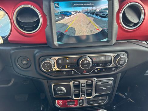 Used 2020 Jeep Gladiator Rubicon image 27