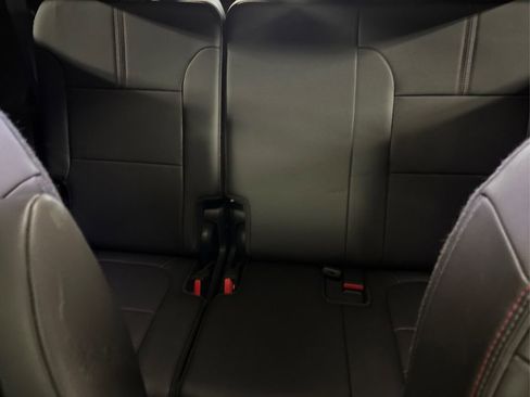 Used 2023 Chevrolet Traverse RS image 38