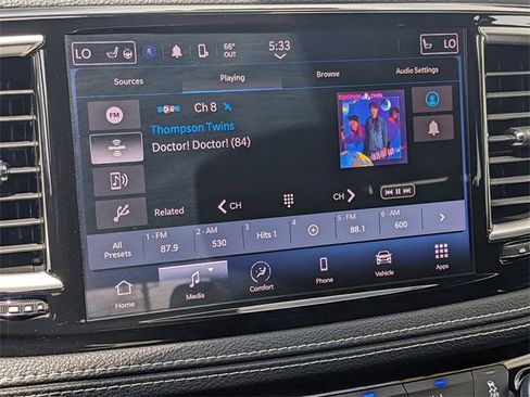 Used 2023 Chrysler Pacifica Touring image 20