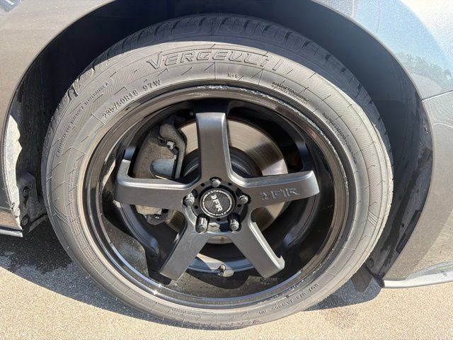 Used 2018 Ford Mustang Premium RWD image 6