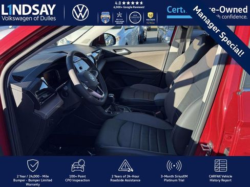 Certified 2022 Volkswagen Taos SEL image 11