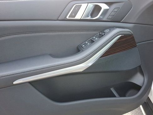 New 2026 BMW X5 xDrive40i w/ Parking Assistance Package image 10