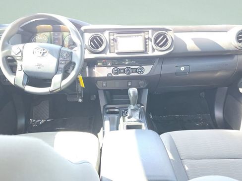 Used 2018 Toyota Tacoma SR w/ SR Convenience Package RWD image 11