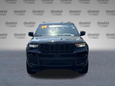 Used 2024 Jeep Grand Cherokee L Altitude AWD/4WD image 3