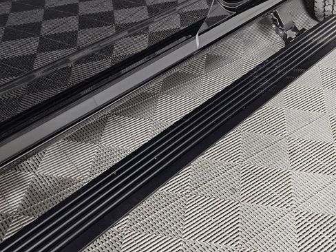 Used 2025 RAM 2500 Laramie image 9