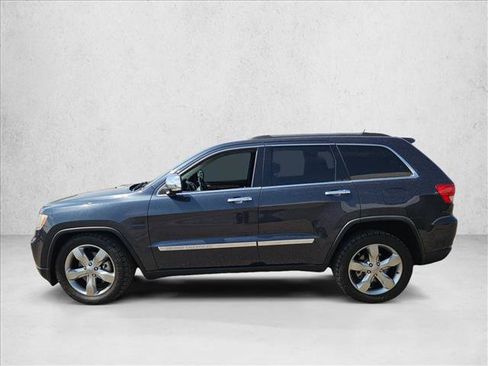 Used 2013 Jeep Grand Cherokee Overland AWD/4WD image 8
