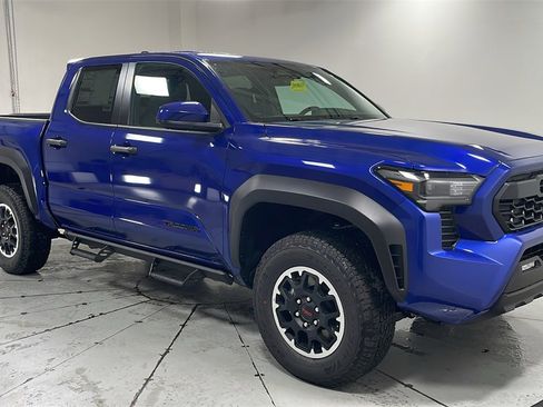 New 2025 Toyota Tacoma TRD Off-Road image 3