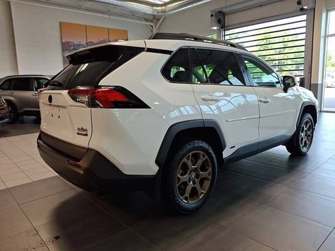 Used 2023 Toyota RAV4 AWD Hybrid image 6