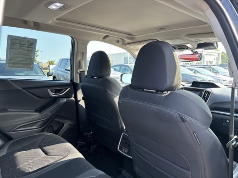 Certified 2023 Subaru Forester Premium AWD/4WD image 17