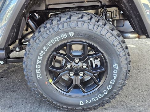 New 2026 Jeep Gladiator Willys image 9