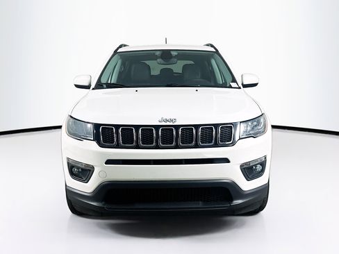 Used 2019 Jeep Compass Latitude w/ Popular Equipment Group AWD/4WD image 2