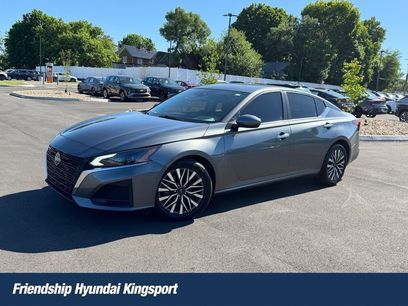 Used 2023 Nissan Altima 2.5 SV