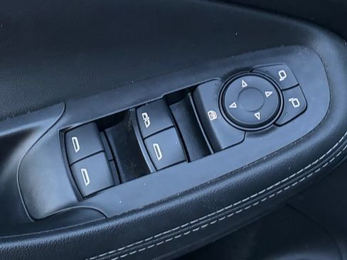Used 2023 Buick Encore GX Select w/ Experience Buick Package FWD image 7