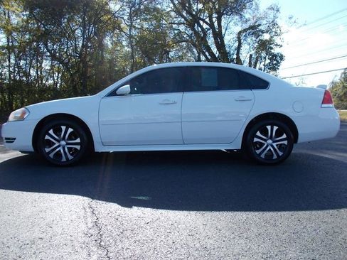 Used 2011 Chevrolet Impala LS image 2