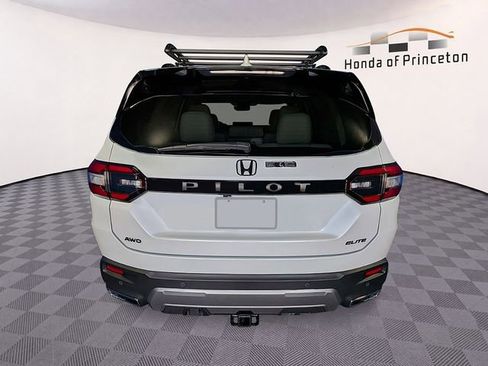 New 2026 Honda Pilot Elite image 4