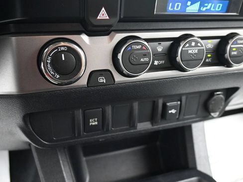 Used 2023 Toyota Tacoma SR AWD/4WD image 25