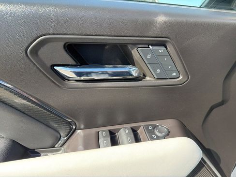 Used 2024 GMC Canyon AT4X image 16