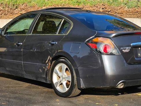 Used 2008 Nissan Altima 3.5 SE w/ Premium Pkg image 7